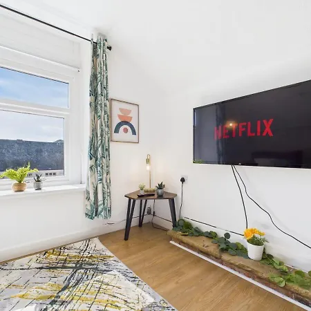 Apartment Hideaway - Sleeps 2 - Cosy Escape *